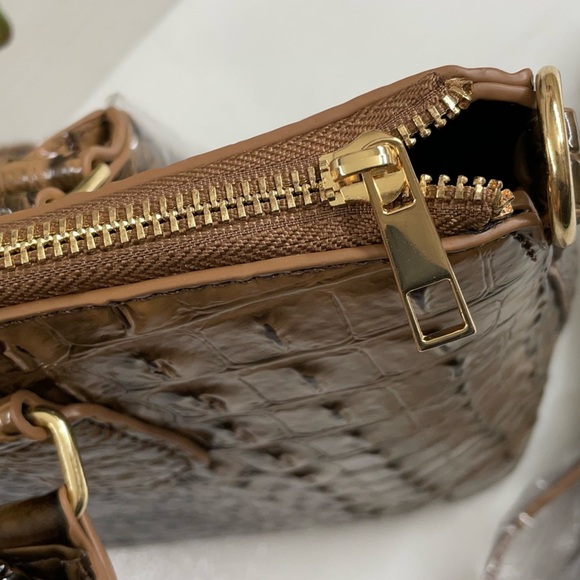 Unbranded patent leather bag - Picture 2 of 7